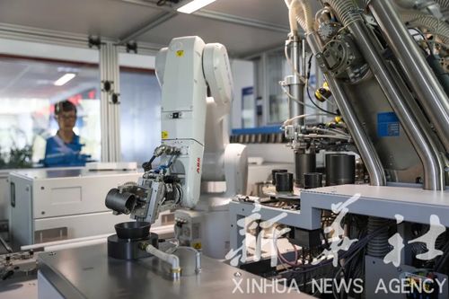 海螺集團(tuán)再啟機(jī)器人新項(xiàng)目 智能技術(shù)加速“占領(lǐng)”水泥廠運(yùn)營